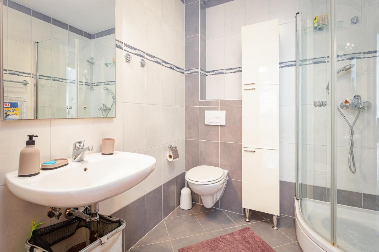 Seaside Apartment Lara Banjole Εξωτερικό φωτογραφία